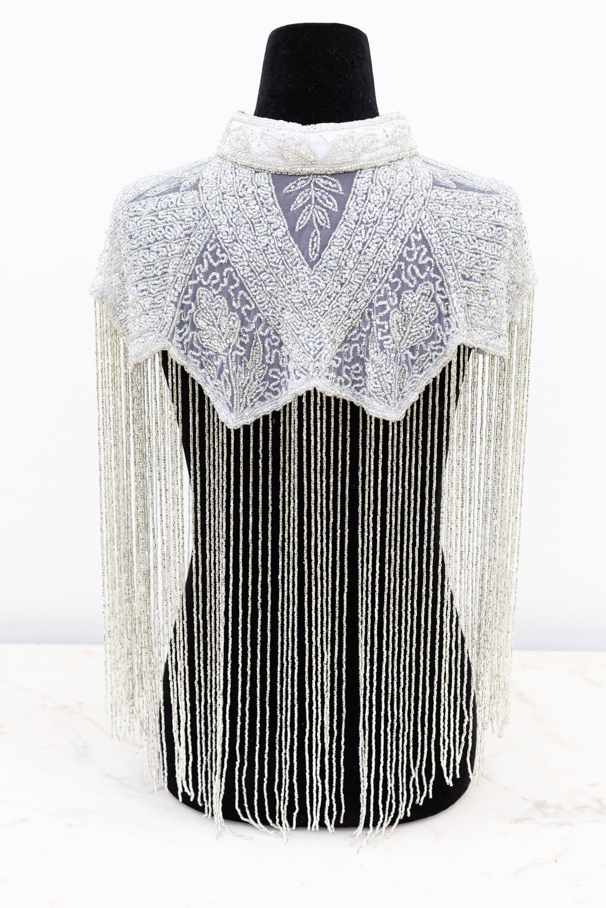 Cape ornée de perles et de cristaux, confectionnée à la main – Taille unique (convient aux tailles 8 à 20 UK) – Cape étincelante-2