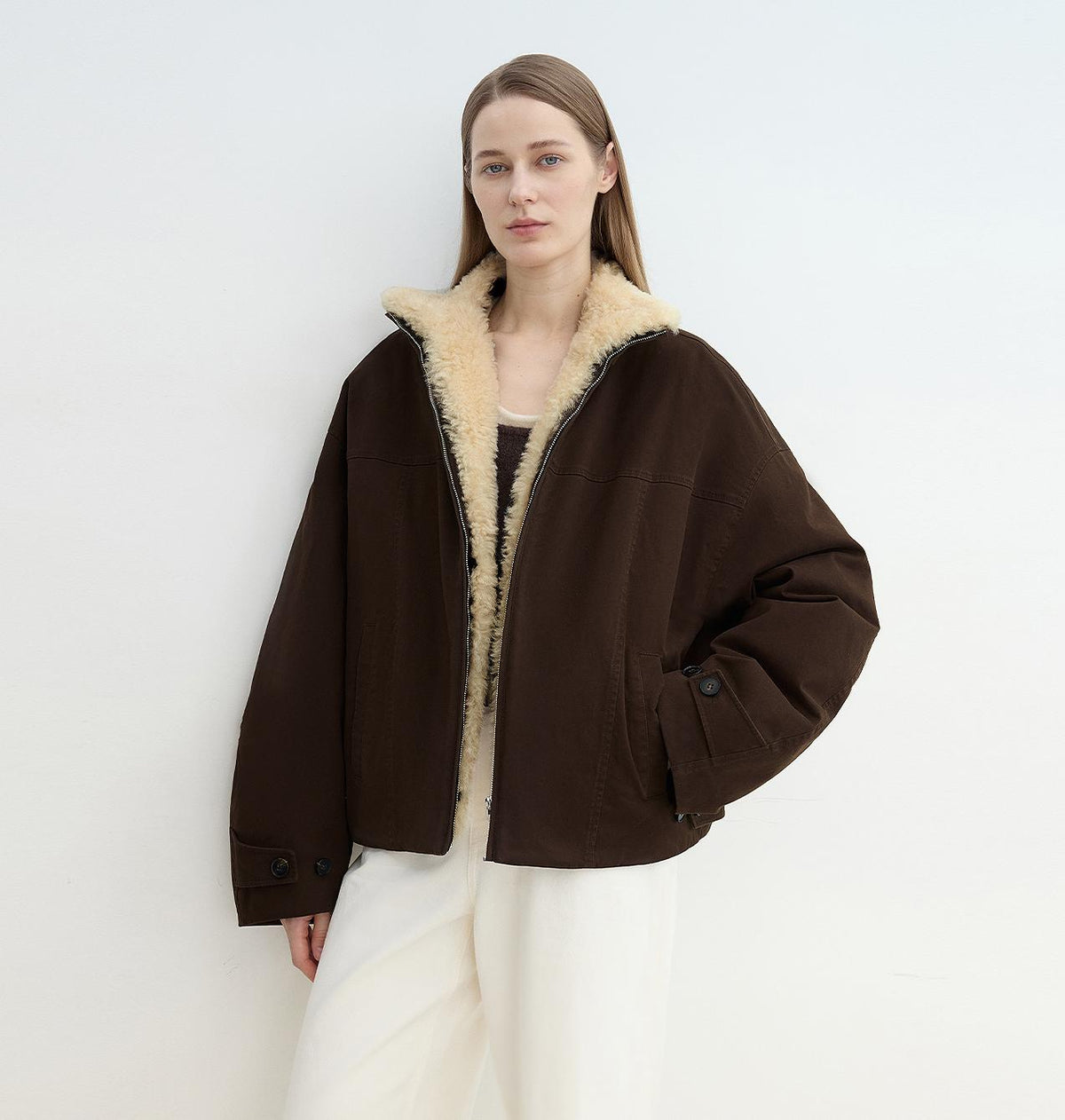 Parka courte en duvet « Rebellious Escape » avec col en fourrure amovible – Chaude et élégante-5