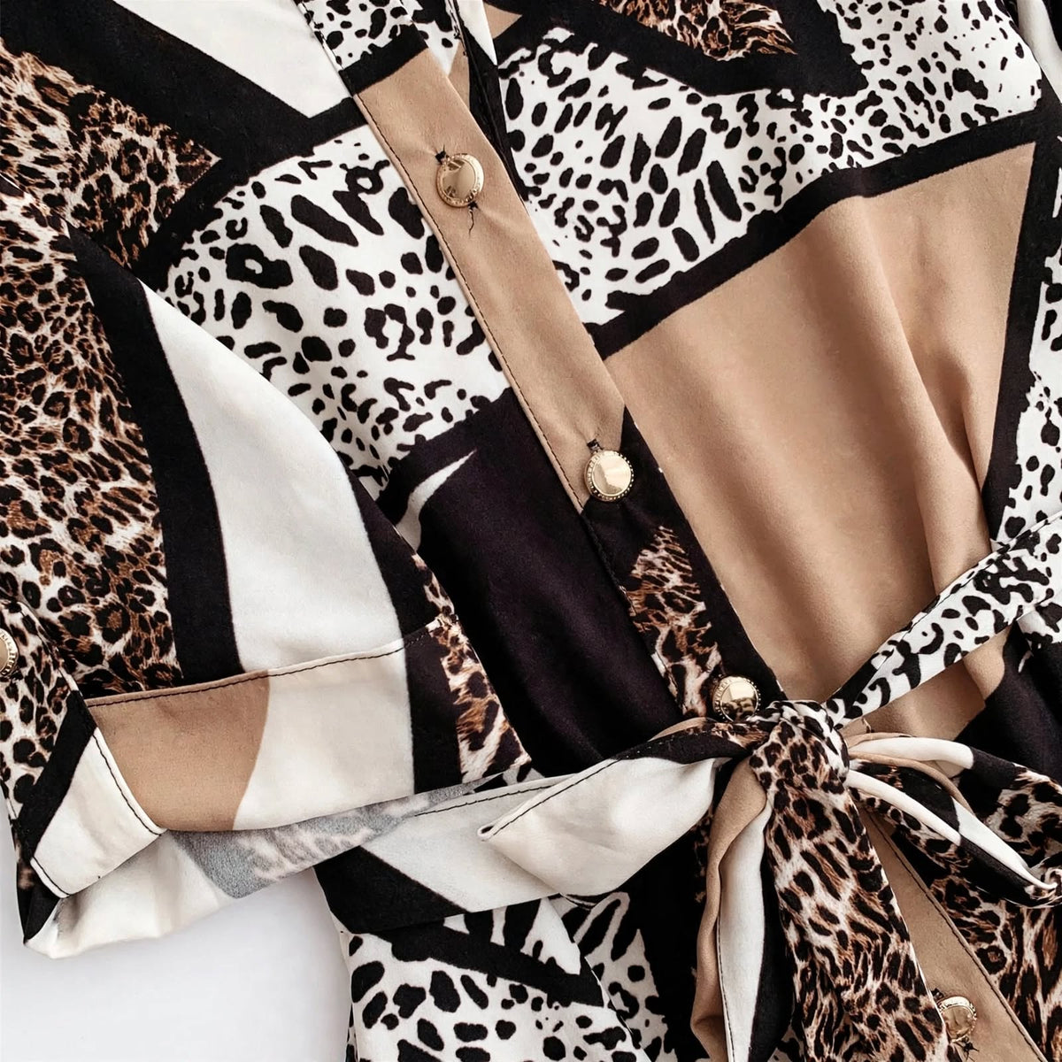 Robe Chemise Sophistiquée « Wild Elegance » - Imprimé Léopard Abstrait