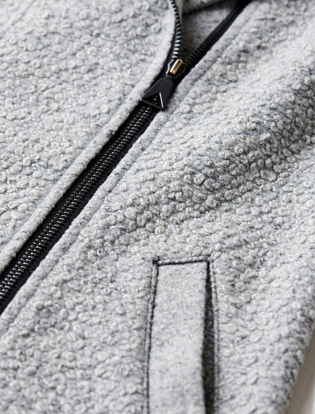Manteau court gris pour femme Figl (modèle 46847) en mélange de laine avec fermeture éclair dorée