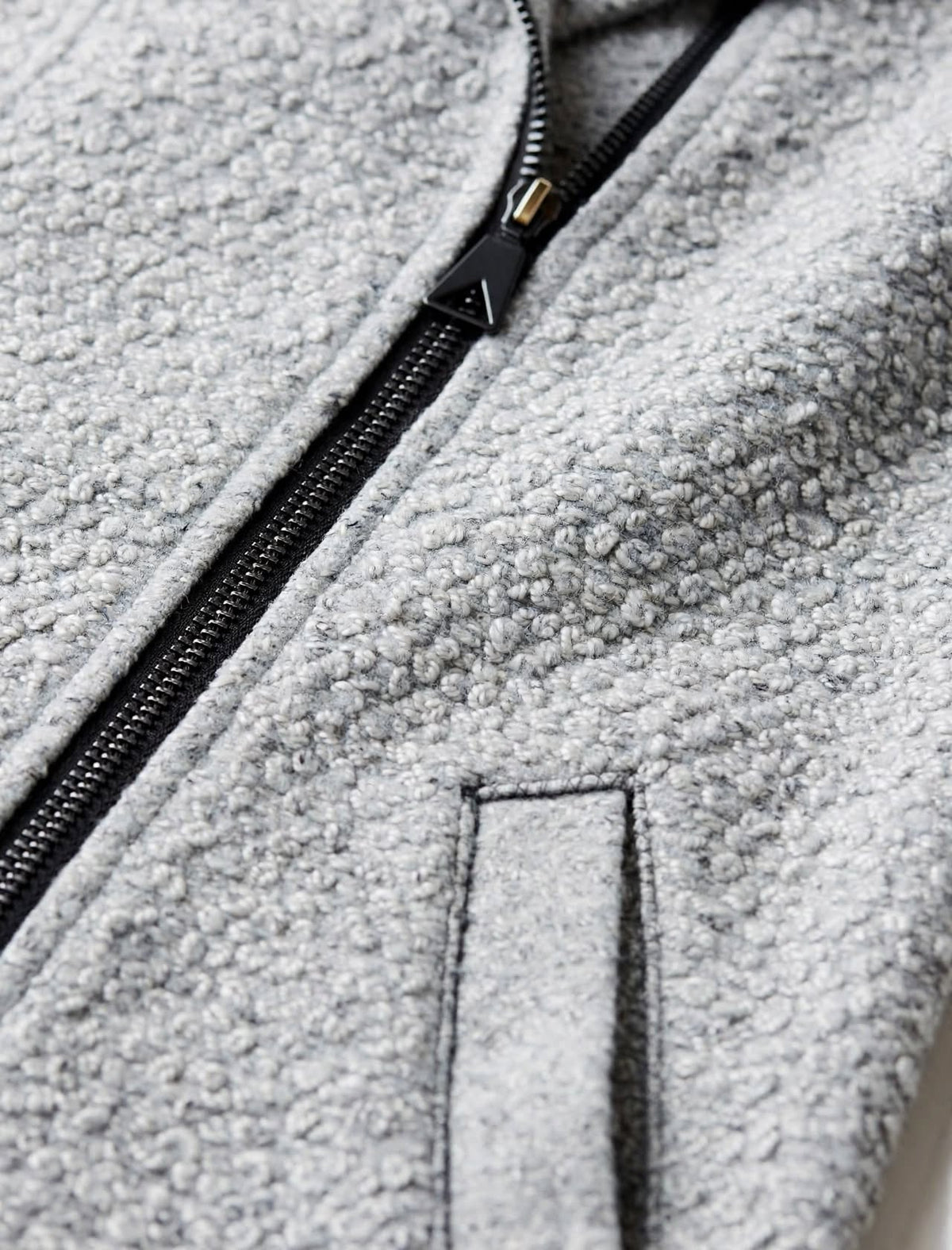 Manteau court gris pour femme Figl (modèle 46847) en mélange de laine avec fermeture éclair dorée