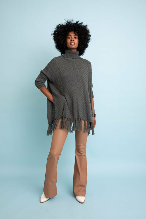 Poncho à col roulé pour temps de pull