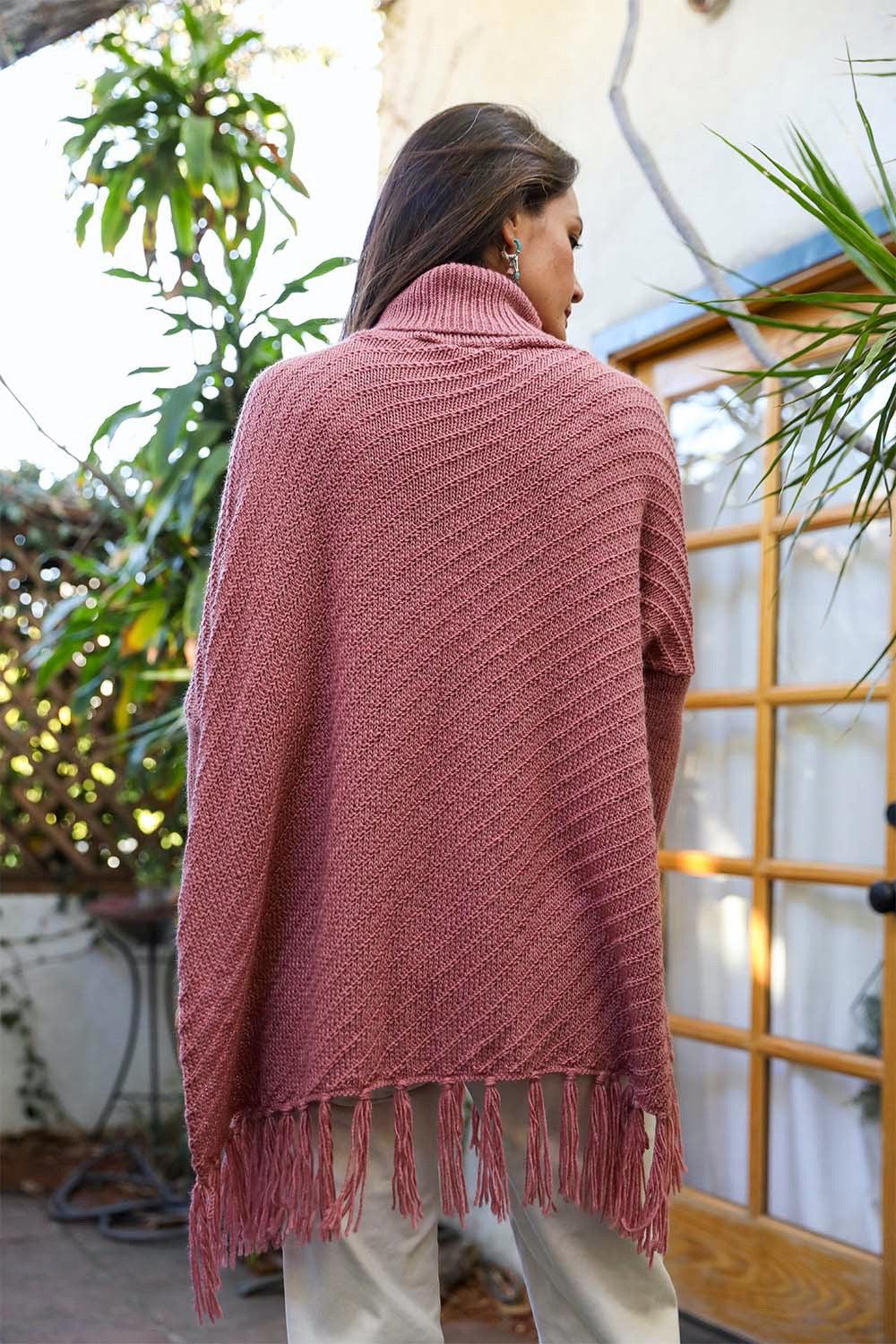 Poncho à col roulé pour temps de pull
